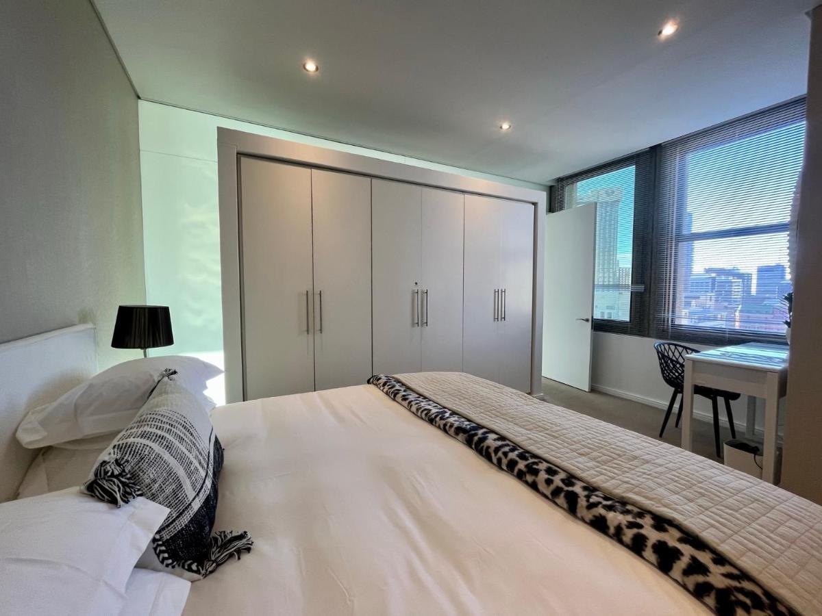 #1306 Cartwright - African Dream * Cape Town