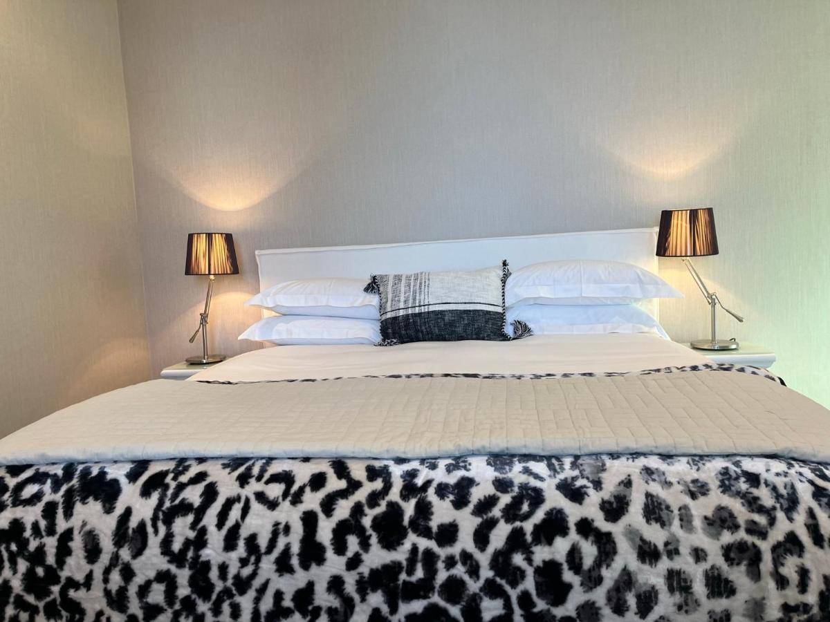 #1306 Cartwright - African Dream * Cape Town
